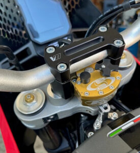 Soporte amortiguador de dirección Scotts Ducati Desert X